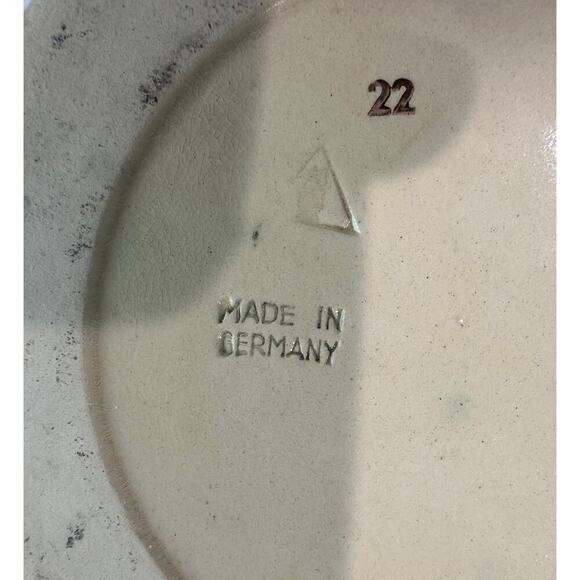 RARE VINTAGE 4 LITER GERZ 22” TALL, "TOWER WITH STROLLING COUPLE" GERMAN STEIN - Picture 8 of 8